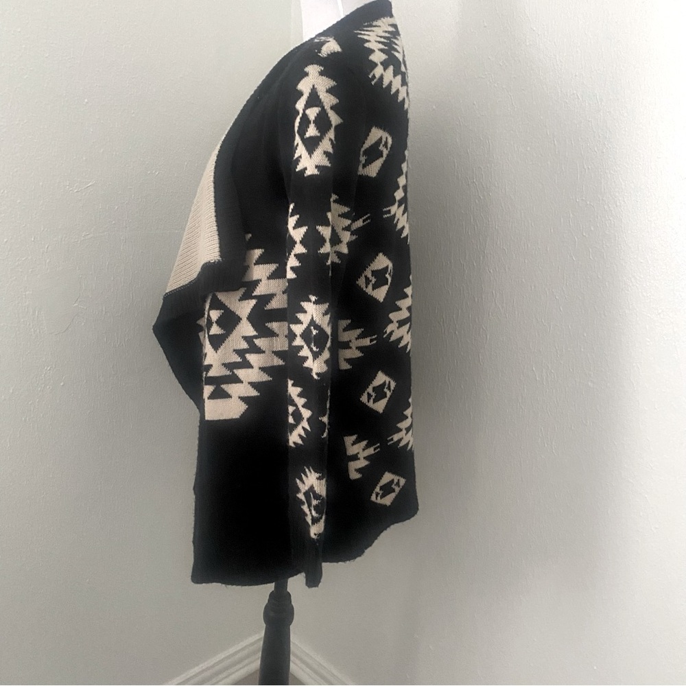 Lulumari Pencil Sweater Poncho Aztec Print Open Front Size S/M 100% Acrylic - Picture 5 of 10
